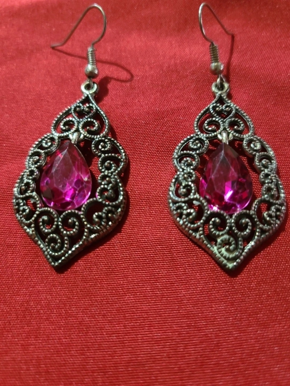 Vintage-Style Filigree Drop Earrings with Pink Teardrop Gem